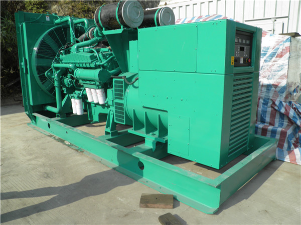 崇阳出租发电机 发电机组厂家：柴油发电机组的控制屏的作用是什么？