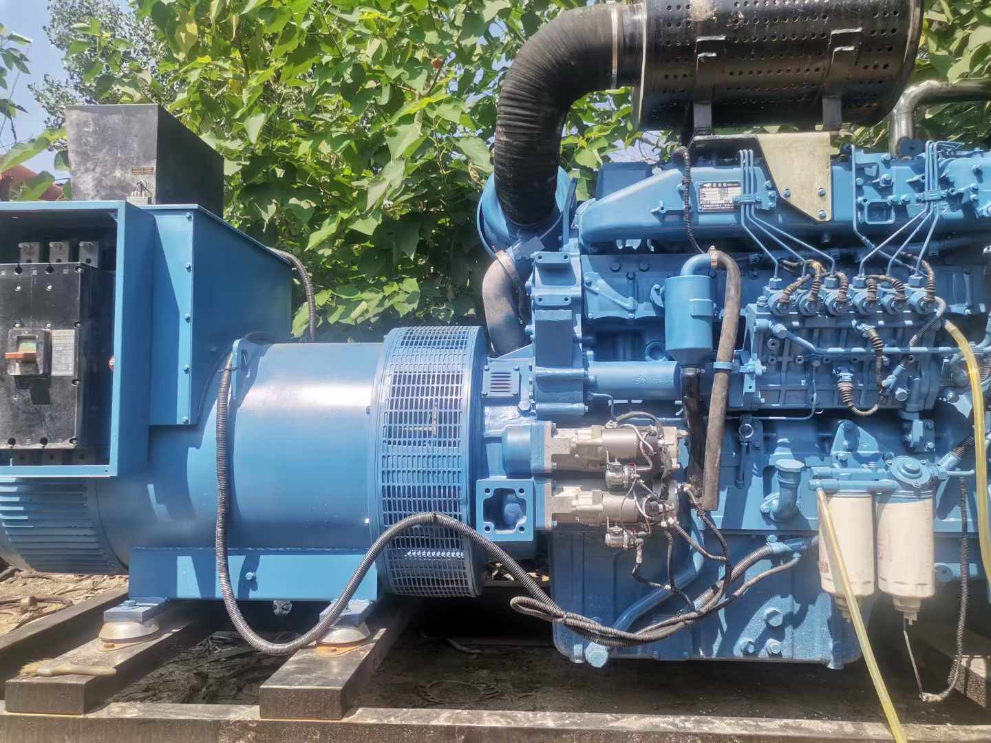 崇阳详细说明降低 800kW 柴油发电机输出电流波动的方法