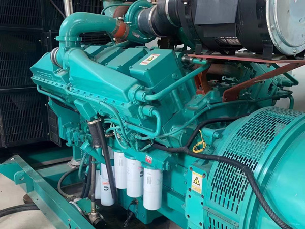 崇阳更换100kW柴油发电机组机油时，需要注意哪些事项？